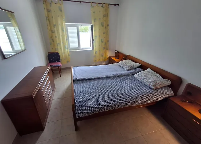 Apartments Elda