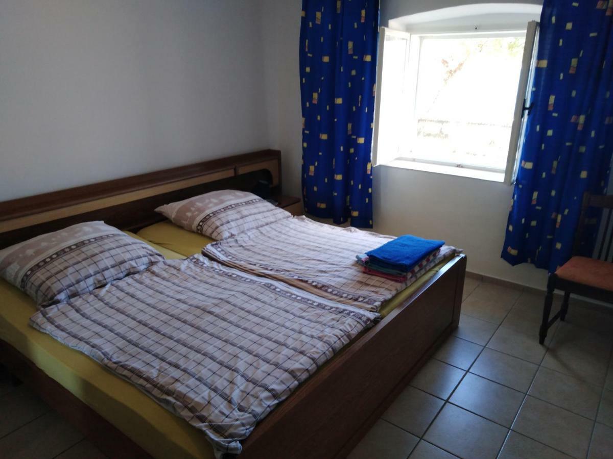 Elda Apartment *